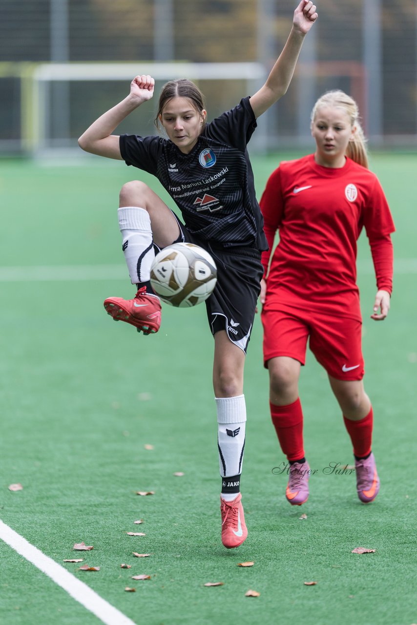 Bild 230 - wCJ VfL Pinneberg - Eimsbuettler TV : Ergebnis: 0:3